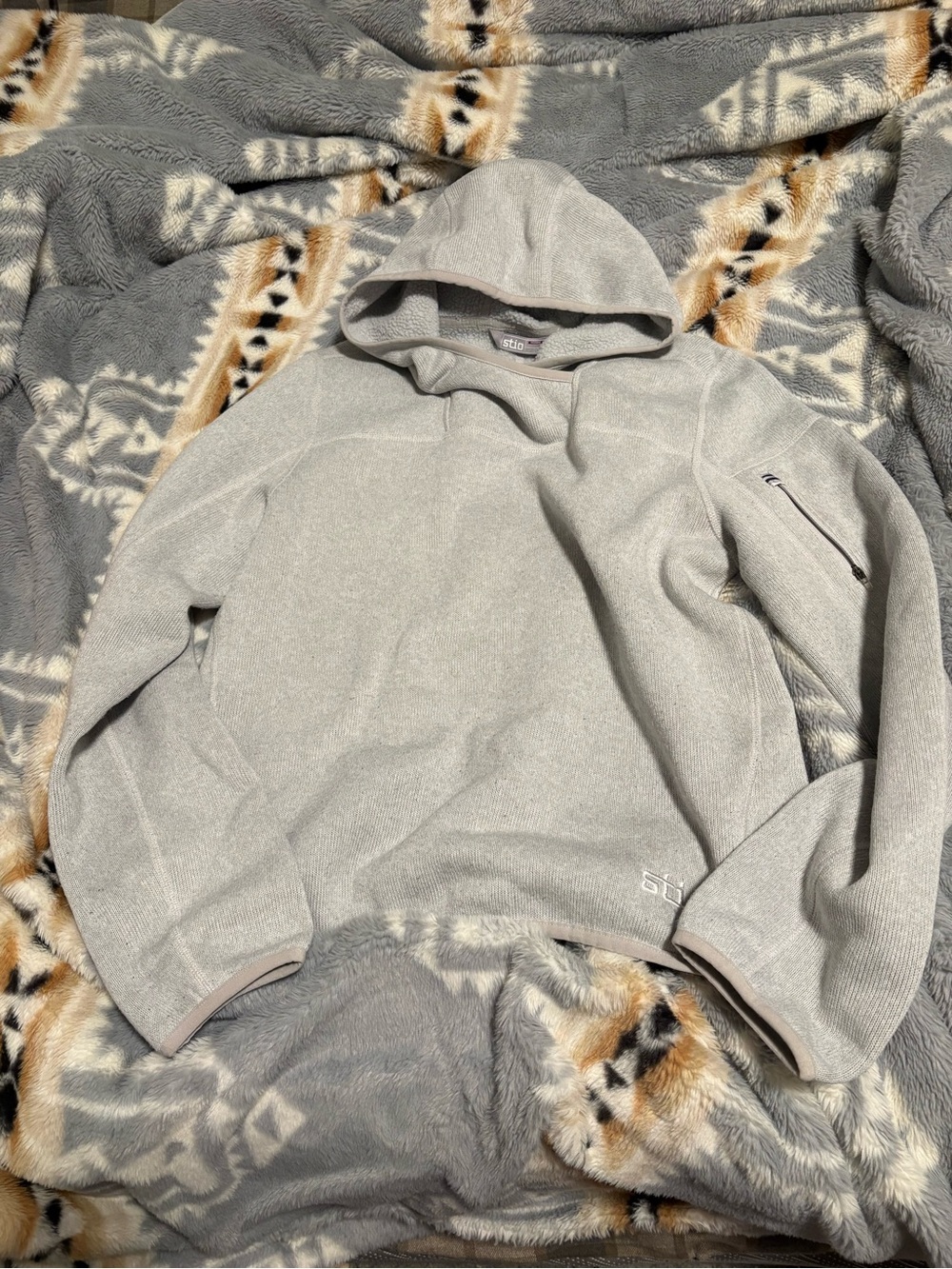 Stio Light Gray Hooded Crew Sweater